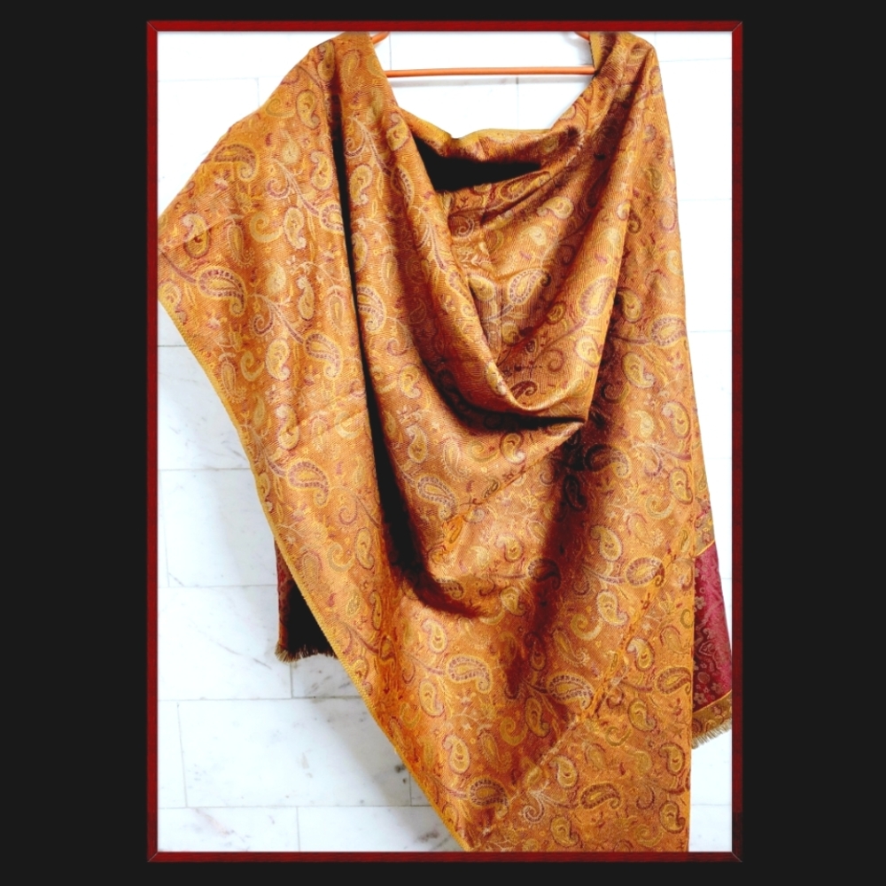 New Shawl - Picture 1 of 6
